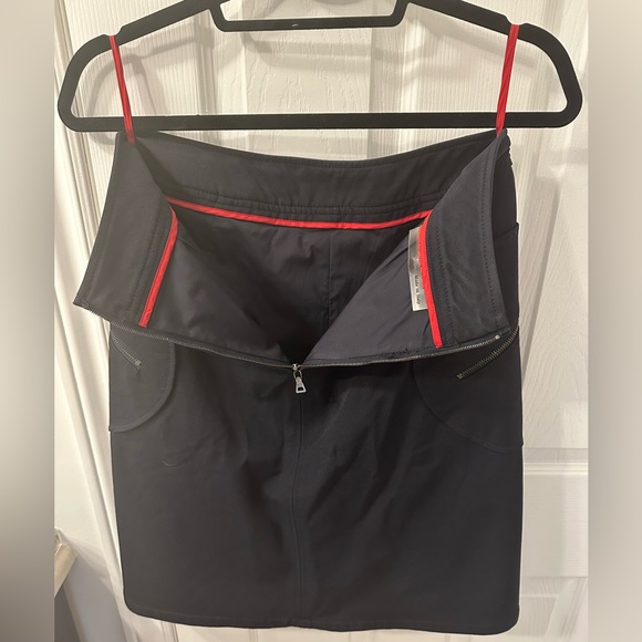 Prada skirt - size 38 (Medium) - Picture 3 of 11